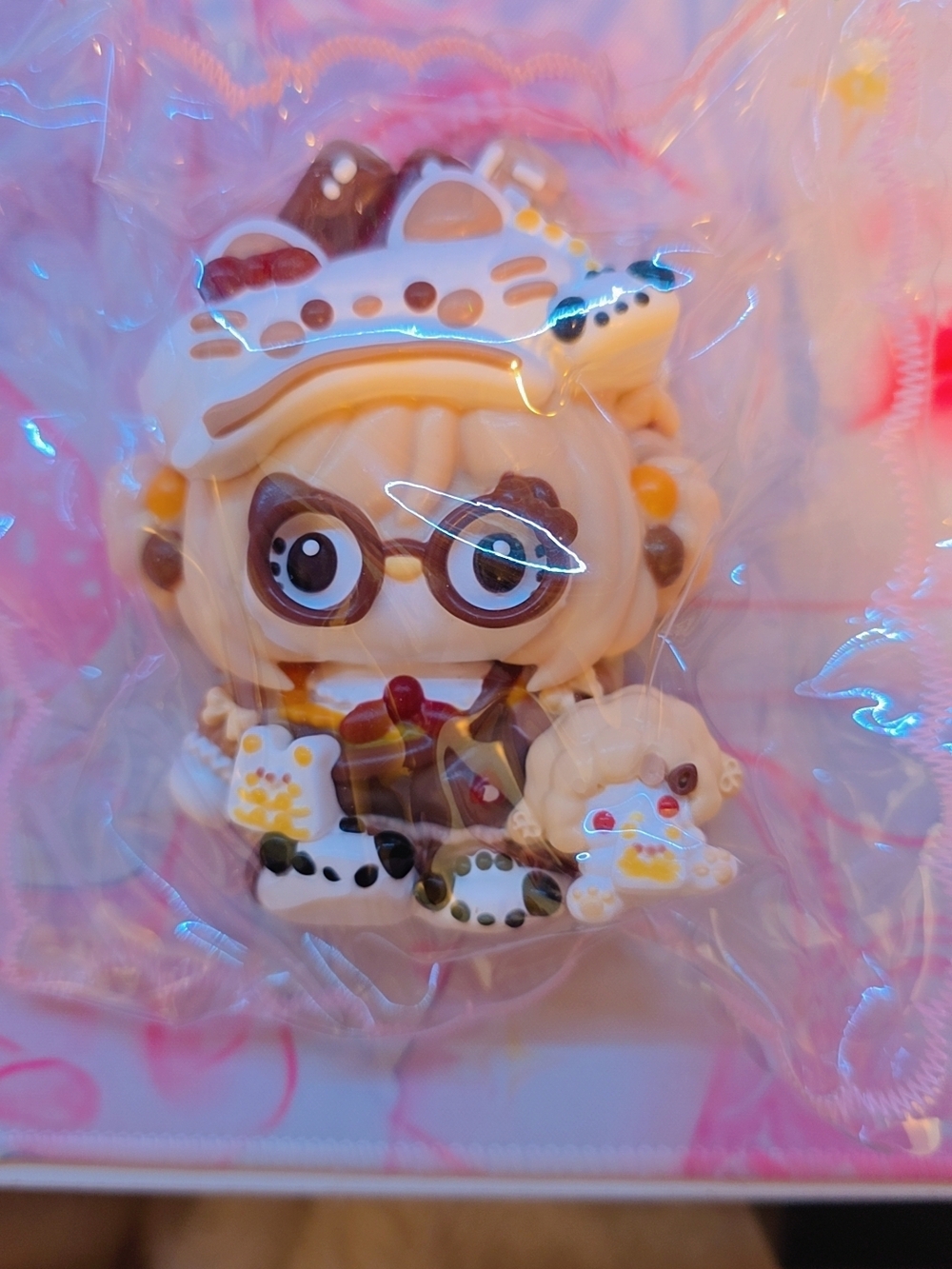 Cute Hk With Glasses Squishy
